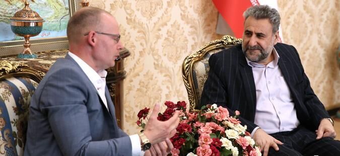 Iran evidently complying with nuclear deal: German MP
