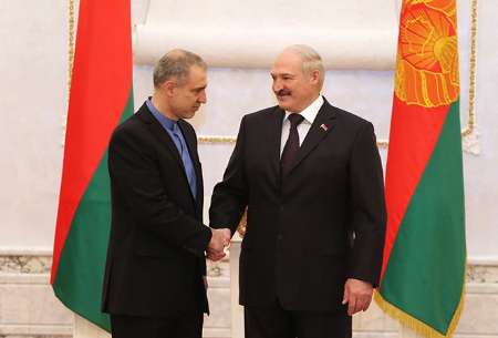 Iran's new ambassador submits credentials to Belarusian president