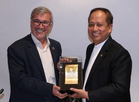 Indonesia urges strengthening scientific ties with Iran