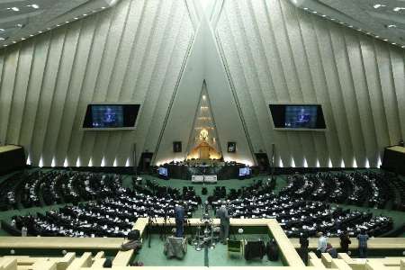 Iran’s parliament ratifies budget bill for next year