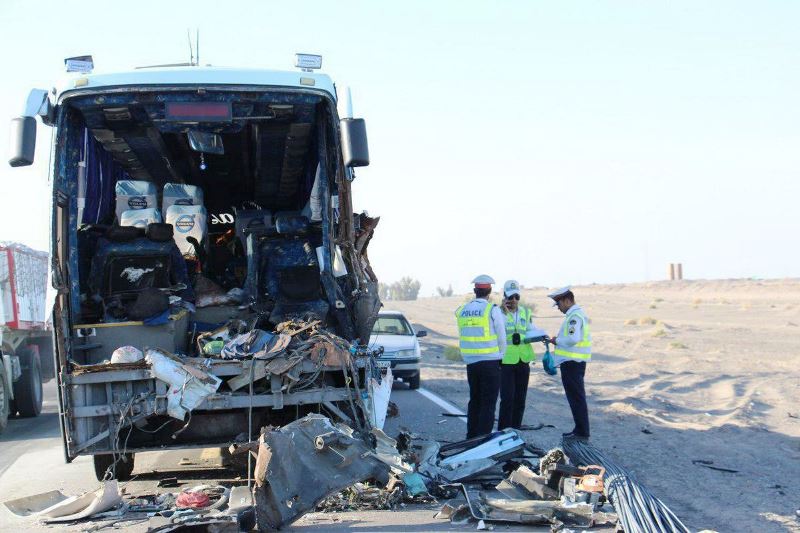 Bus crash in Semnan leaves 2 dead, 10 injured