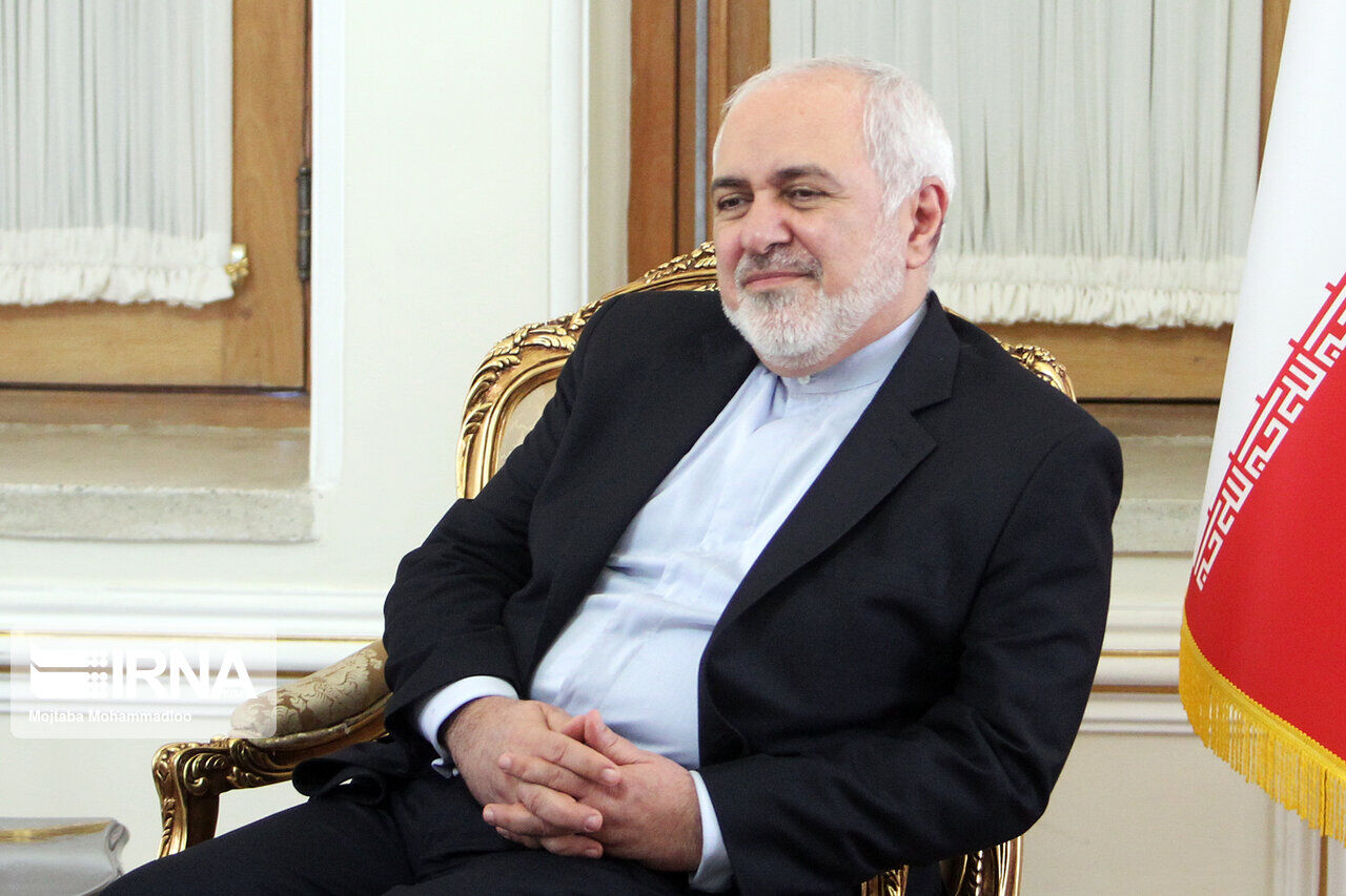 Iran’s FM Zarif talks with Russian President Putin on phone