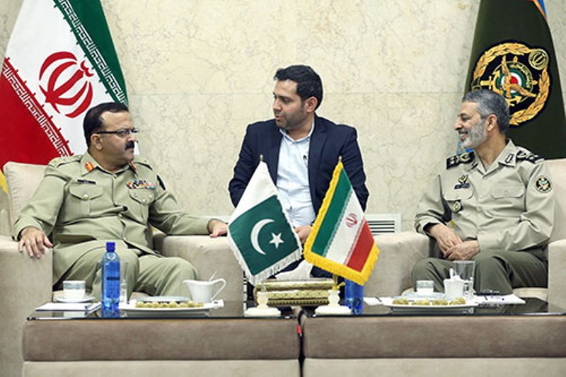 Iran Army commander hails regional cooperation with Pakistan