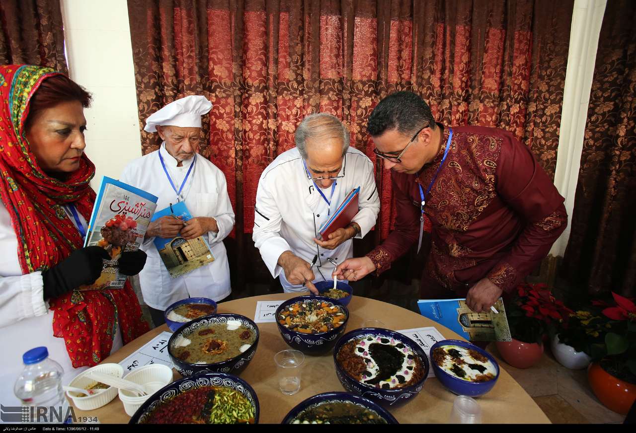 داوری بخش آشپزی و سفره آرایی جشنواره ملی آش ایرانی