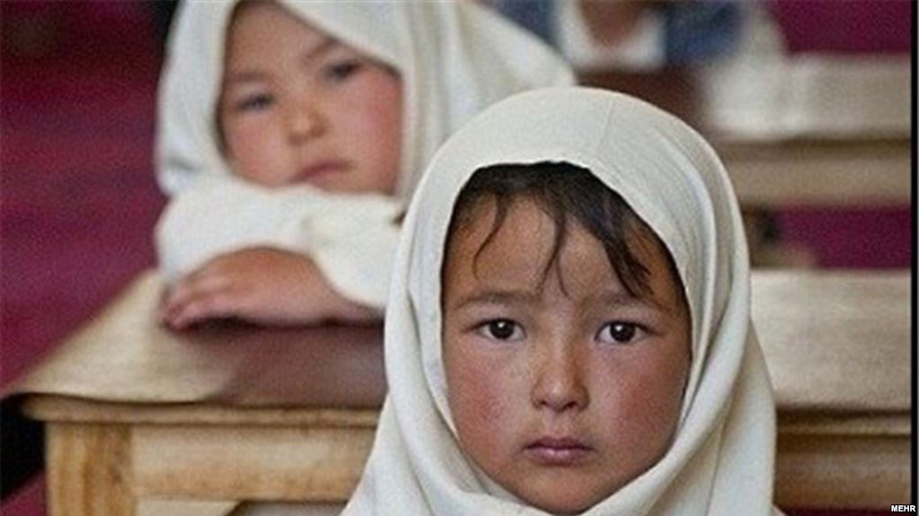 More than half a million foreign refugees study in Iranian schools