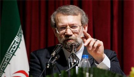 Larijani calls for closer convergence between government, parliament