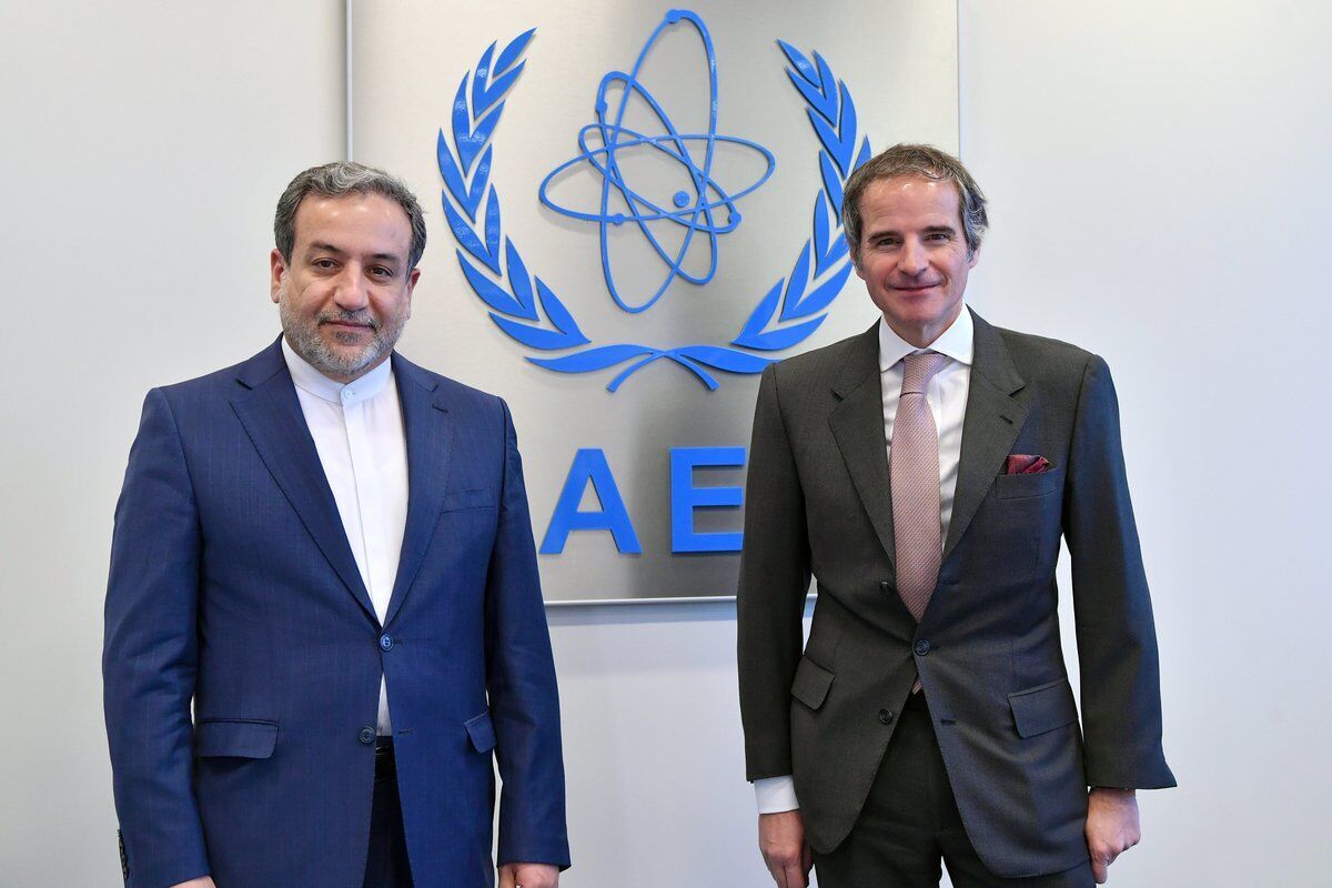 Araghchi, Grossi hold talks on JCPOA