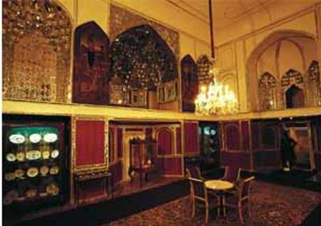 Special condition of Golestan Palace against Earthquake