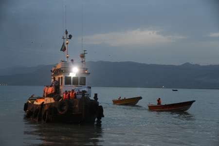 Six Iranian sailors rescued in Hormuzgan waters