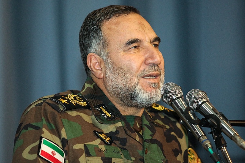 Army, IRGC aviations defending the country together: Cmdr