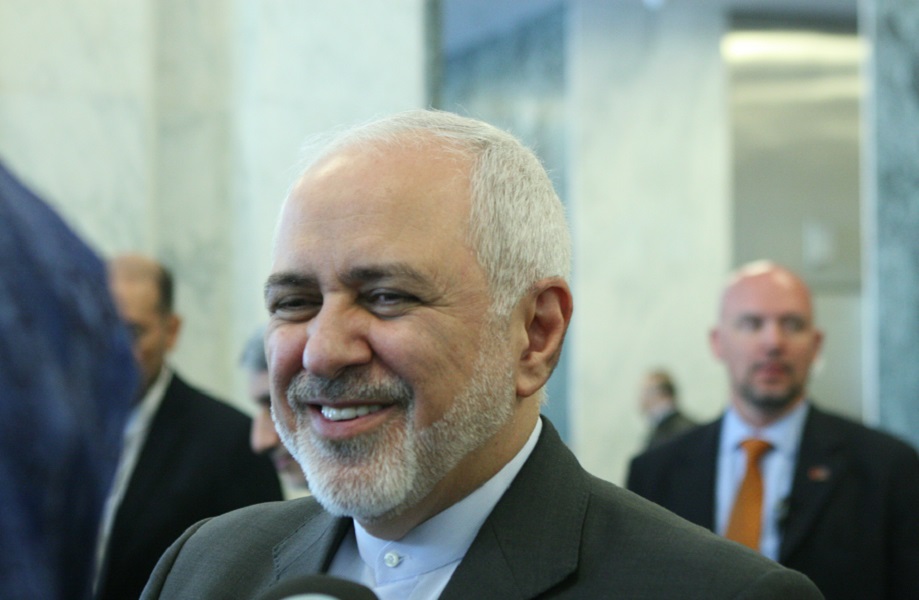 Zarif: Iran to continue selling its oil