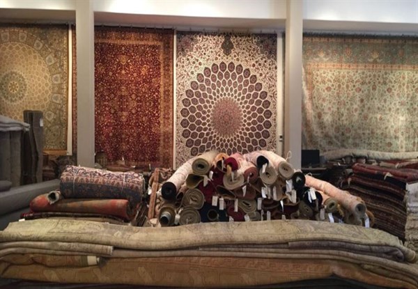 Handwoven Persian carpets to adorn Algiers Grand Mosque