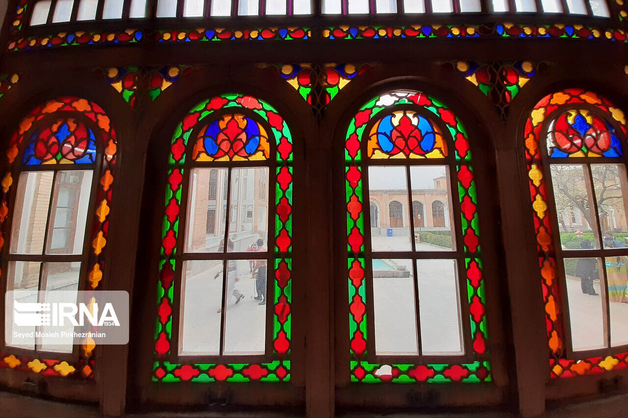 Asef Vaziri Mansion; tourist attraction in western Iran