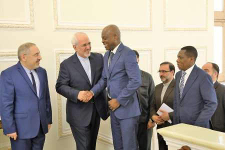 Zarif extends Iran's interest in developing ties with Togo