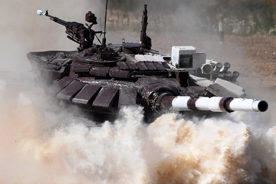 Iran attends Russian tanks battle games