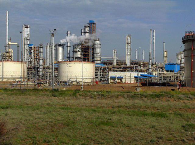 Shazand Refinery supplies 2/3 of Iran Euro-4 petrol