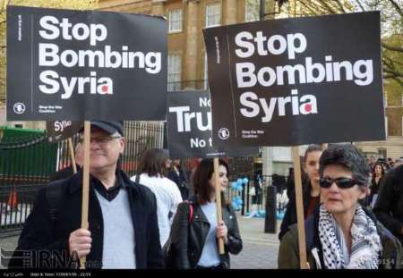 Britons protest to US missile strikes on Syria