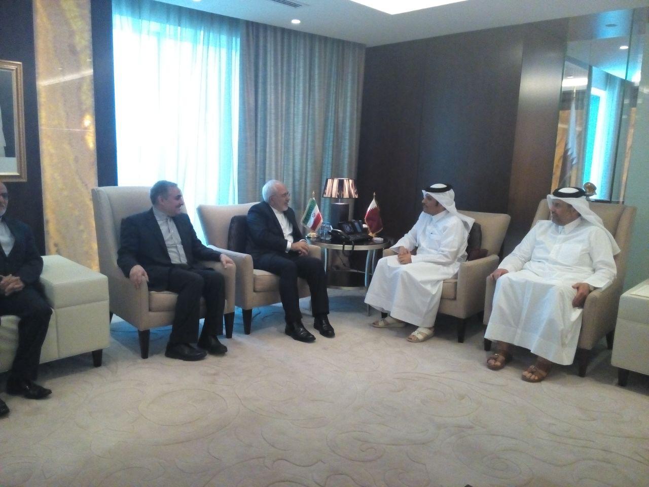 Zarif meets Qatari FM