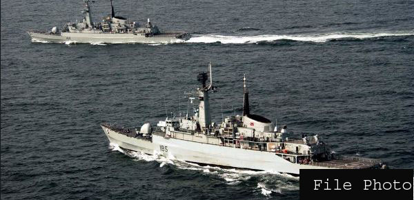 Pakistan Naval ships warmly welcomed at Iranian Port: Pak Navy