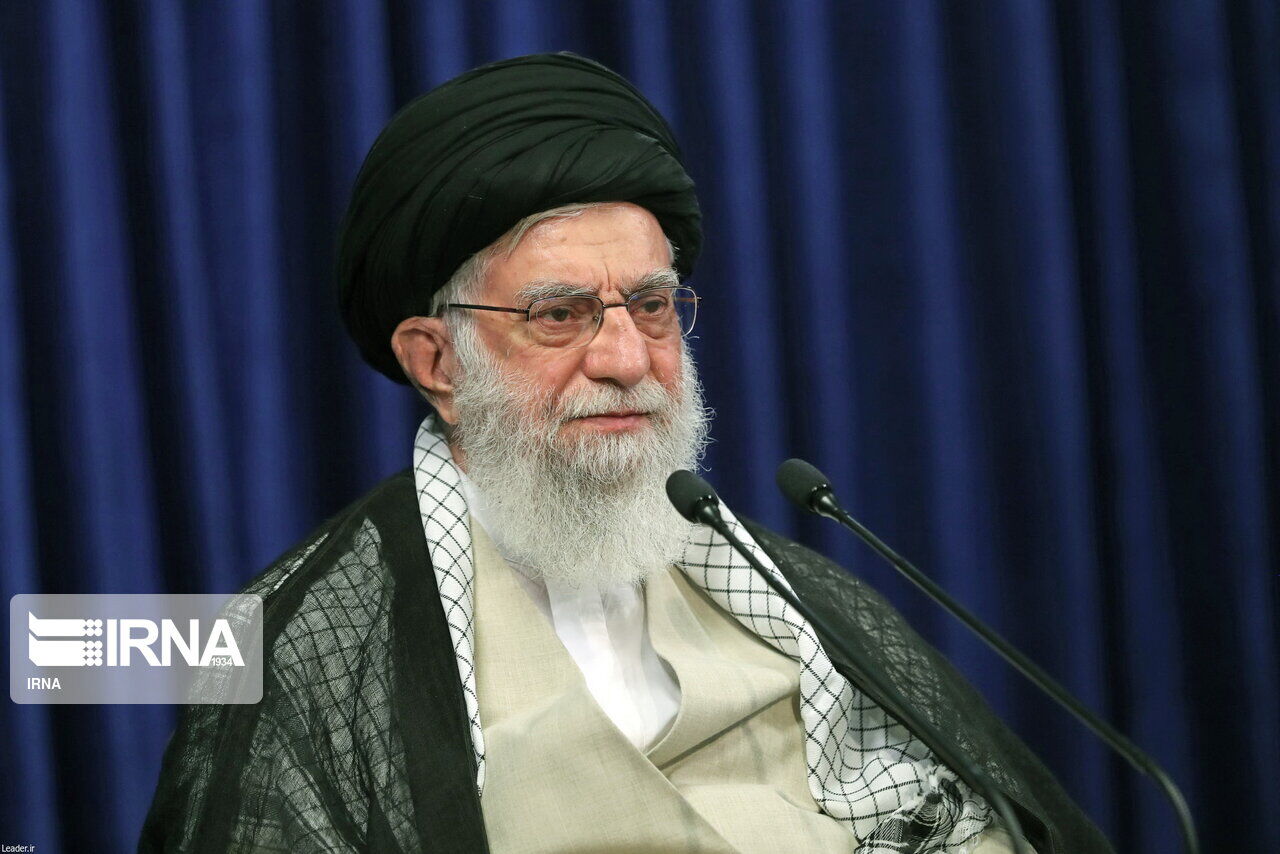 Supreme Leader sympathizes with Lebanese people