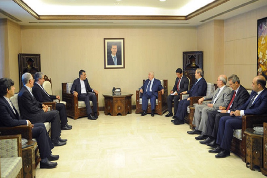 Senior Iranian diplomat confers with Syrian FM