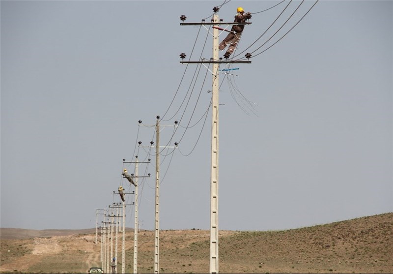 10 طرح برق رسانی دربروجرد به بهره برداری رسید