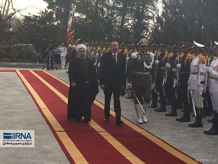 President Ilham Aliyev officially welcomed in Tehran