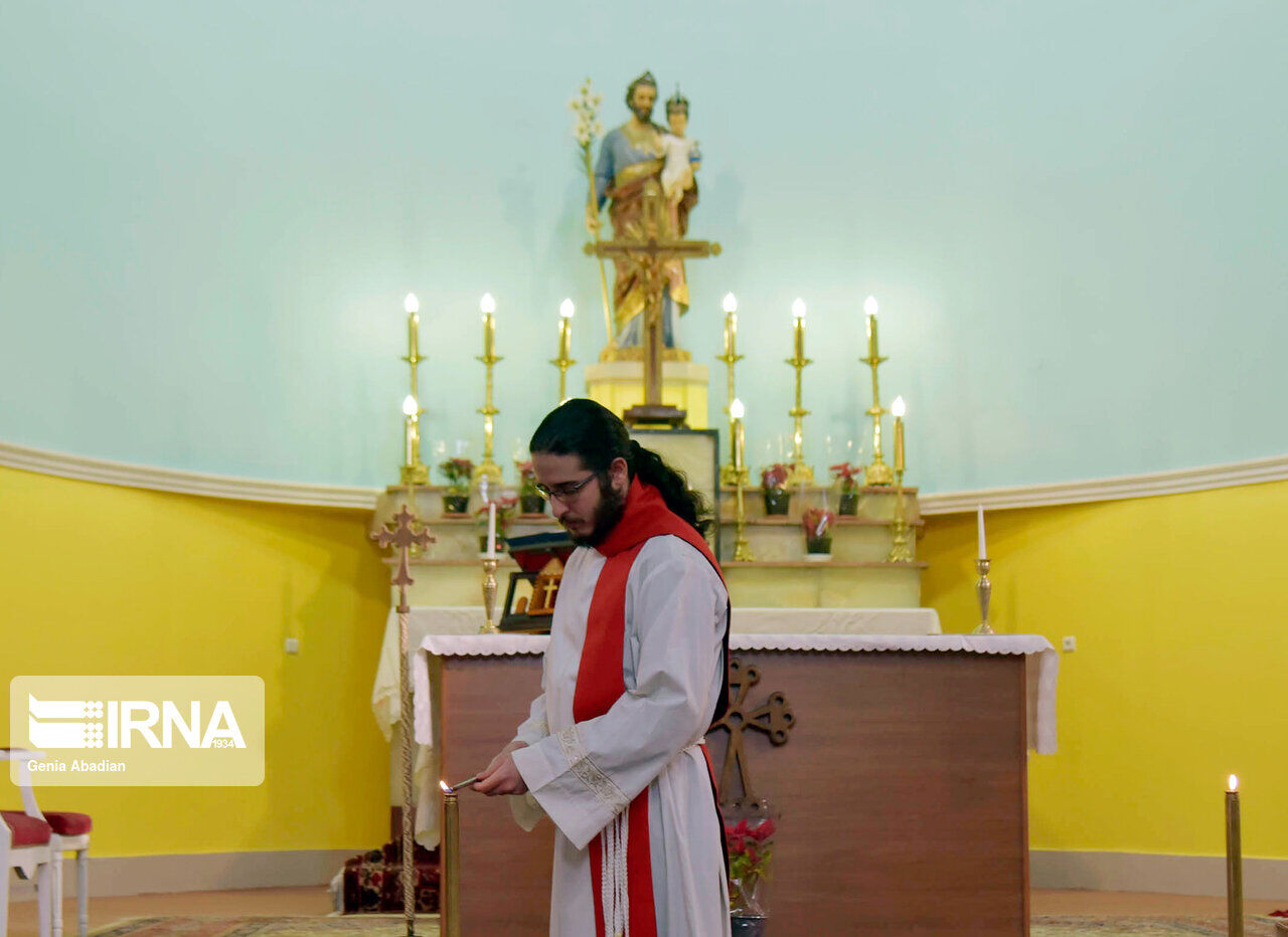 Eucharist ceremony in Tehran’s St. Joseph Cathedral