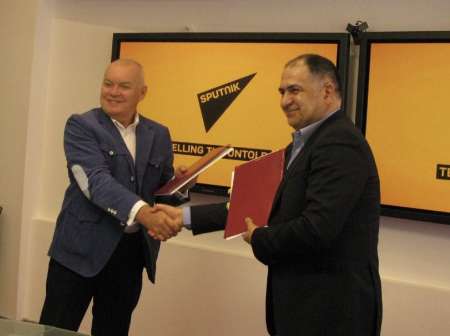 IRNA, Sputnik sign media cooperation contract