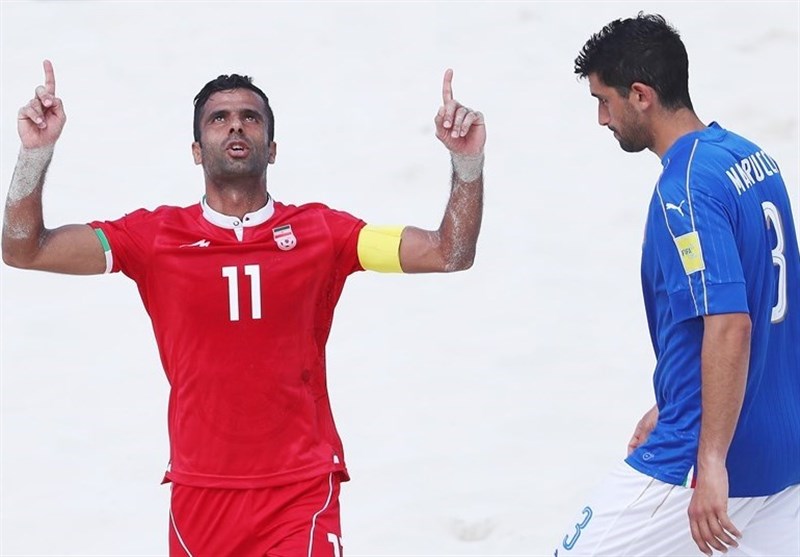 Iranian athlete among world top beach soccer players