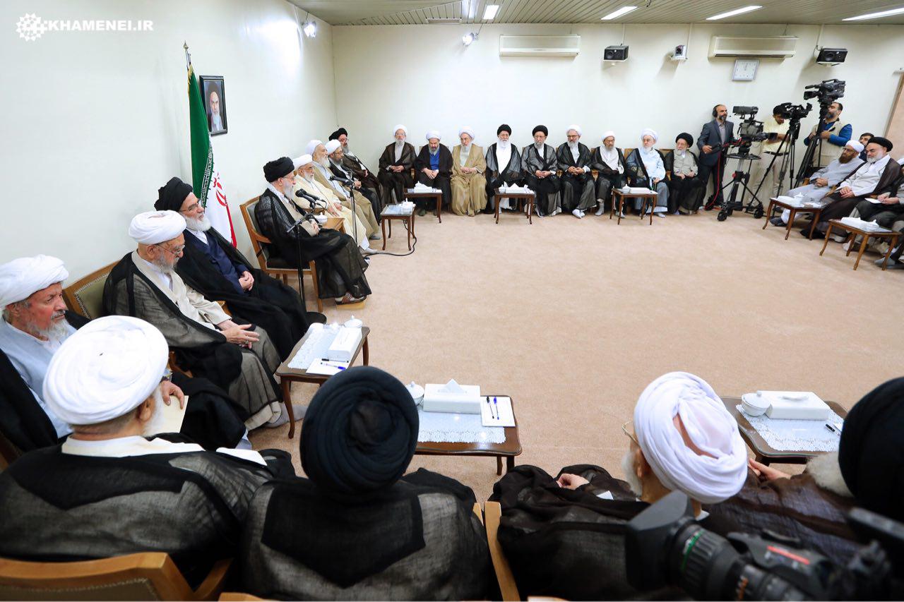 Iran Leader receives members of Assembly of Experts