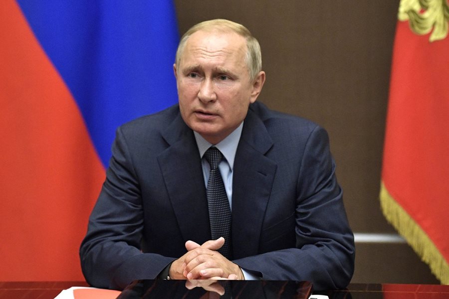 Putin backs Europe's financial transactions with Iran