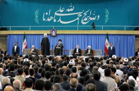 Rouhani: Iran strongly defends oppressed nations, holy shrines