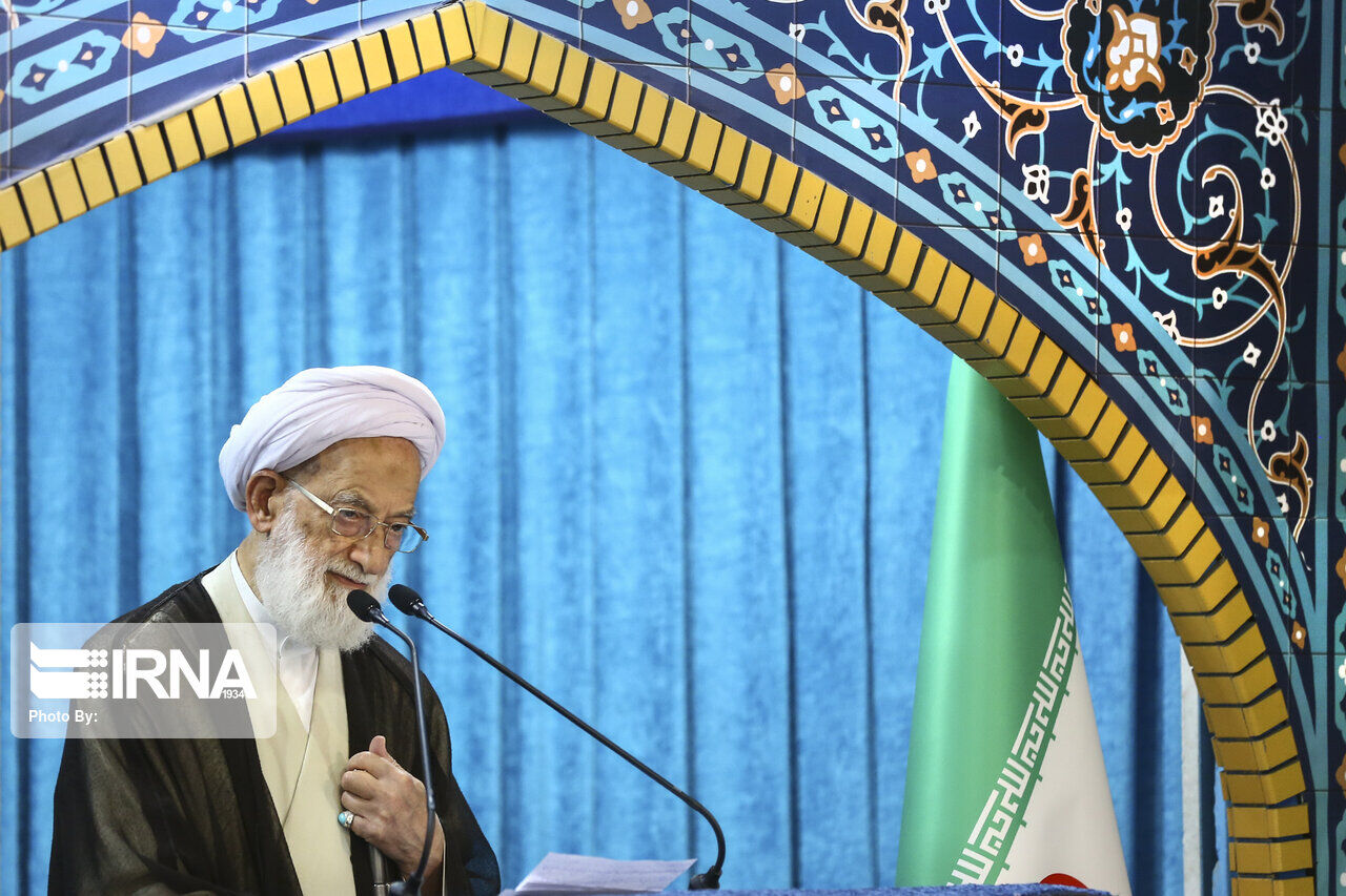 Senior cleric calls for standing up to US plots