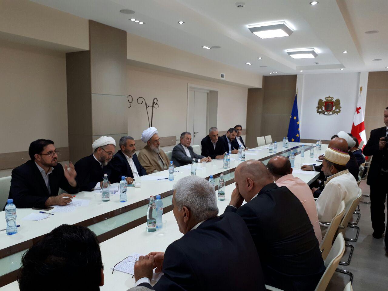 Head of Ahlul Bayt World Assembly confers with Georgian religious official