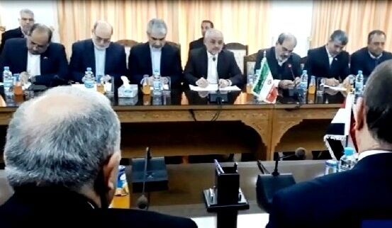 Iran’s minister urges teaching of Persian language in Syrian high schools