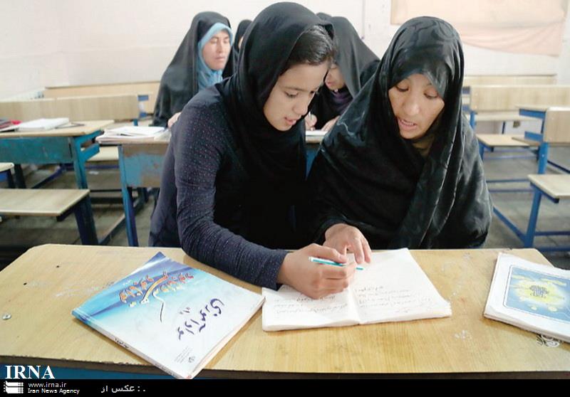 1384 Afghan adults schooled in Bushehr