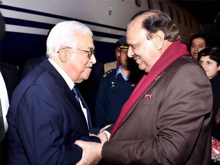 Palestine’s Abbas arrives in Islamabad