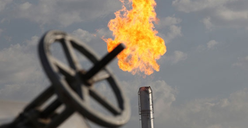 Tehran, Baku on verge of sealing Caspian oil deal