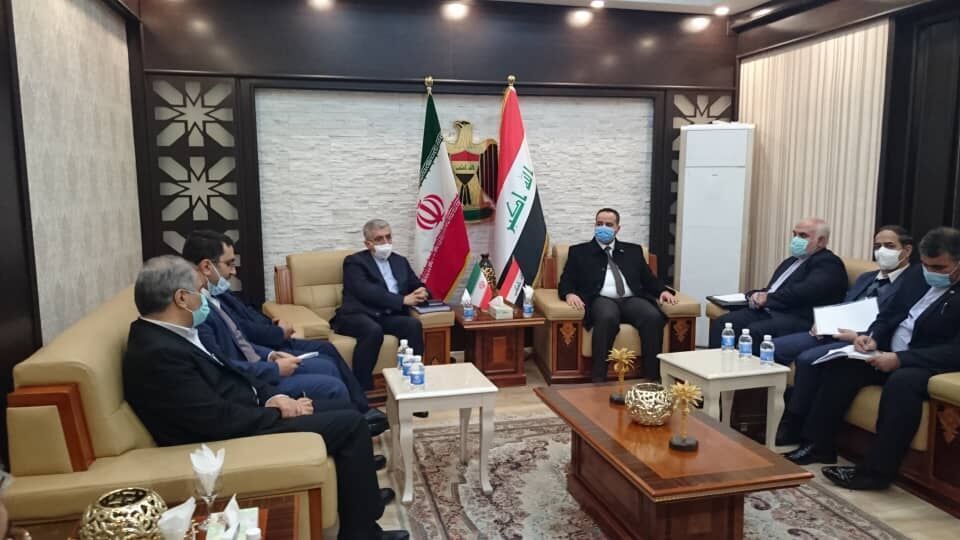 Iran, Iraq review ways to regulate trade ties