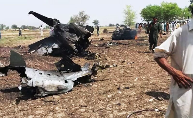 Pakistan Air Force FT-7 jet crashes on training mission