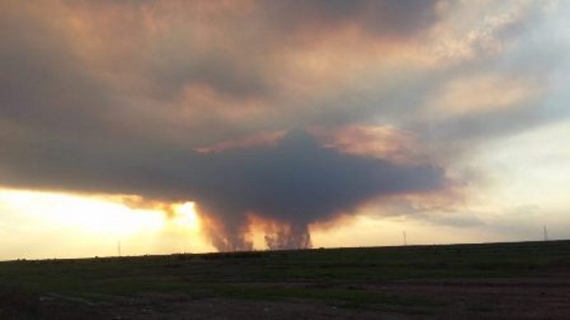 Hoor Al-Azim smoke envelops southwestern Iran