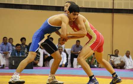 Iran Greco-Roman wrestler receives gold in World Champs 2017