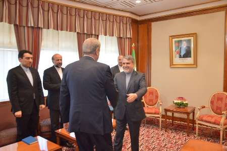Iranian minister, Algerian PM discuss issues of mutual interest