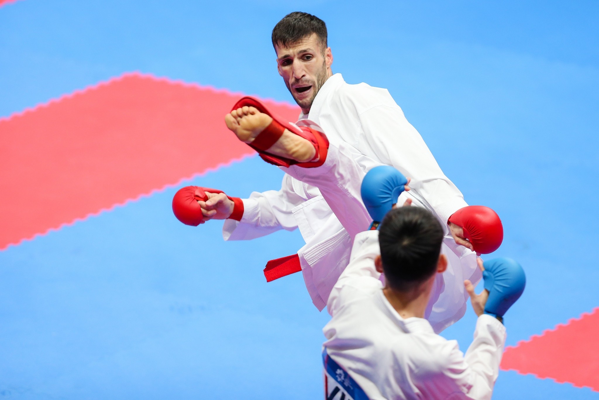 Iranian male karateka snatches silver in Jakarta