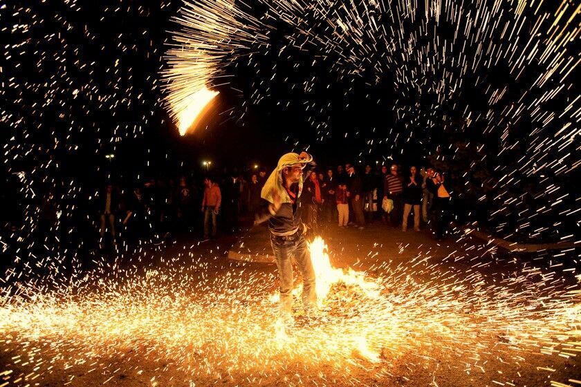 Chaharshanbeh Suri, an ancient festival of fire to welcome Nowruz