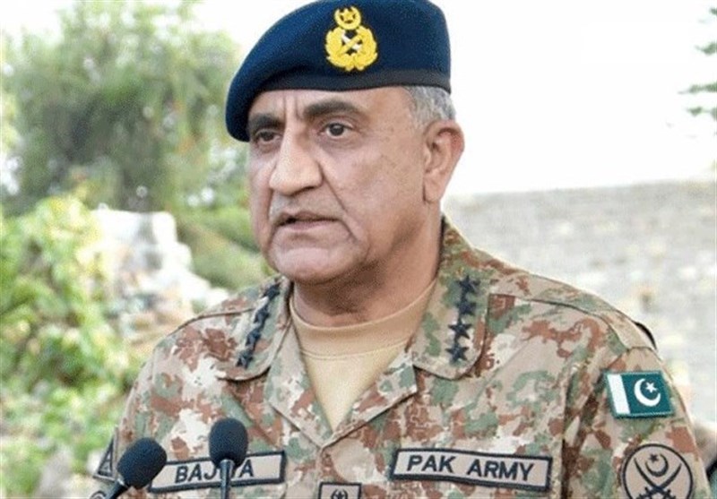 Iran top military official welcomes Pakistan army chief