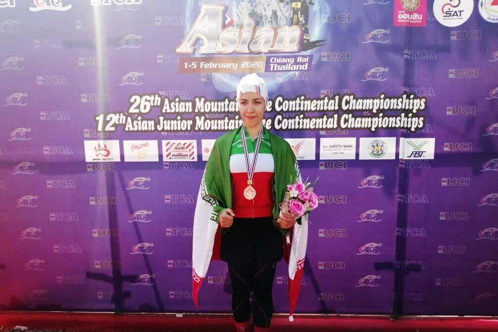 Iranian female cyclist wins bronze in Asia
