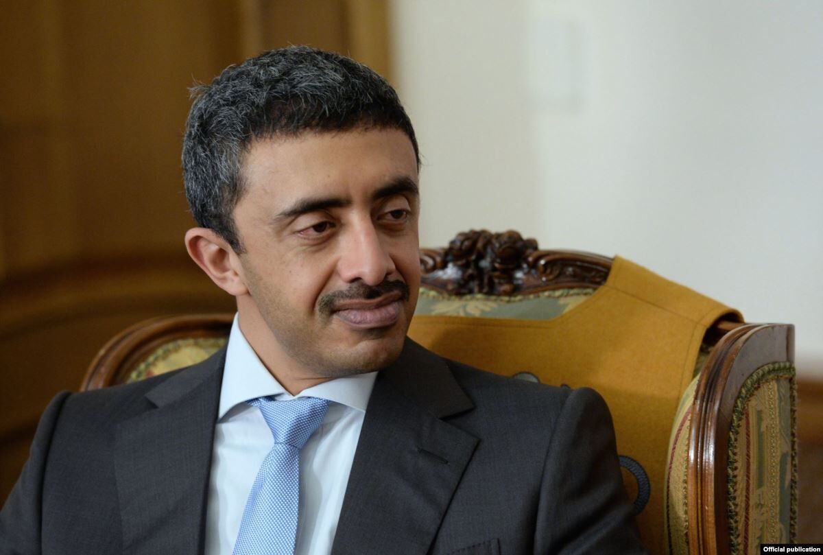 UAE FM underlines solidarity with Iran in fight against COVID-19