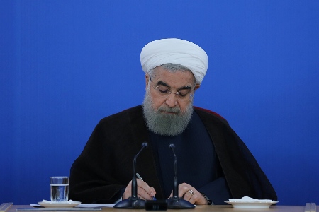 Rouhani congratulates new S. Korean president-elect